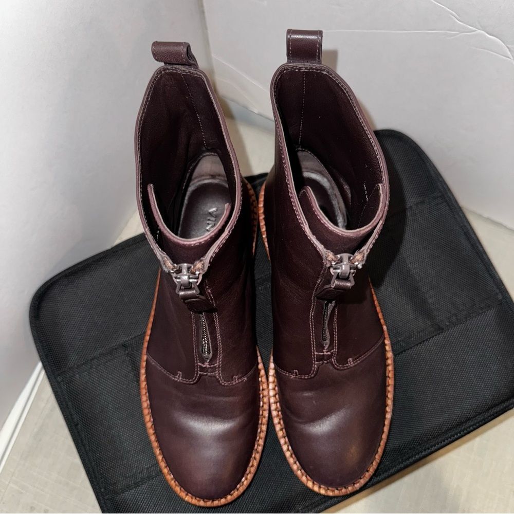 Vince Cabrina Oxblood Leather Lug Sole Zip Ankle Boots Booties 5.5 - Picture 5 of 10
